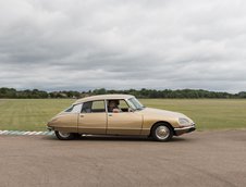 Citroen DS de la Electrogenic