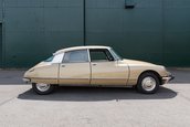 Citroen DS de la Electrogenic