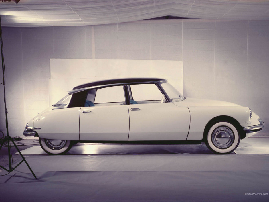 Citroen DS: povestea completa a unei masini mult prea futuriste pentru vremea ei