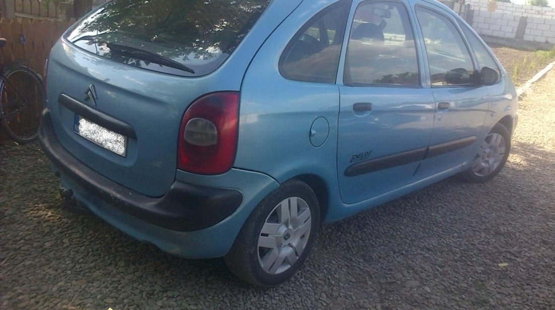 Citroen Xsara Picasso 2 0hdi pe RO Variante