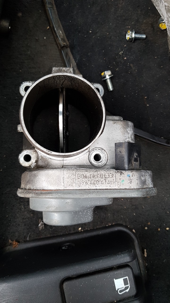 Clapeta accelerație z20s diesel 2.0vctdi Chevrolet Captiva cod 96440414