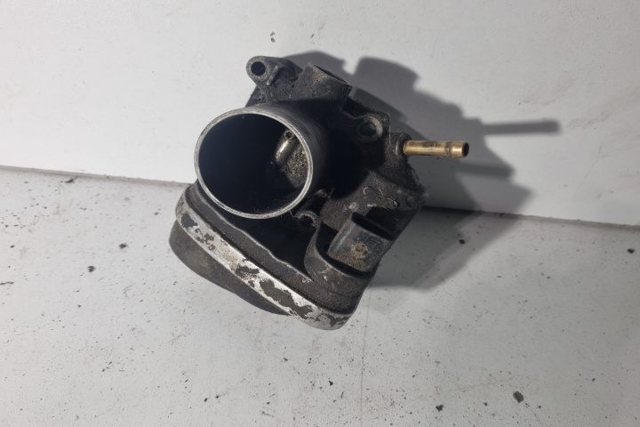 Clapeta acceleratie 036 133 062 L Volkswagen VW Golf 4 [1997 - 2006] Hatchback 5-usi 1.4 MT (75 hp)