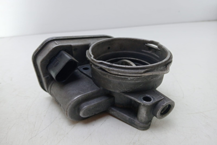 Clapeta acceleratie 038128063G Volkswagen VW Touran [facelift] [2006 - 2010]
