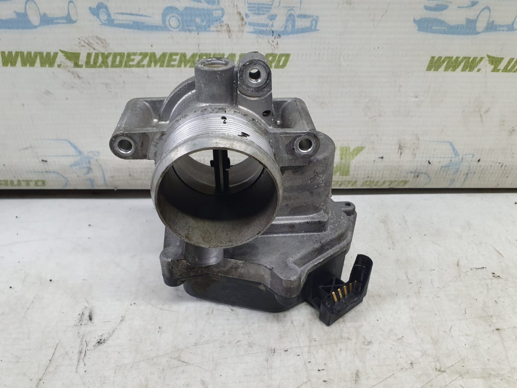 Clapeta acceleratie 03L128063q 1.6 tdi CAYC Volkswagen VW Passat B7 [2010 - 2015]