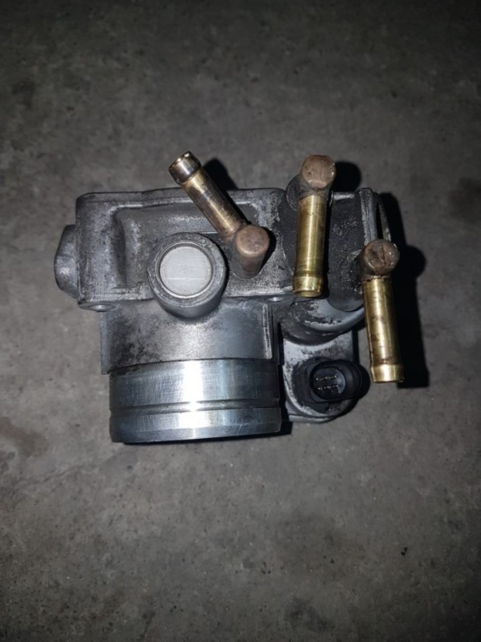 Clapeta acceleratie 06a133062n vw golf 4 1.6i 8v avu bfq 102 cai