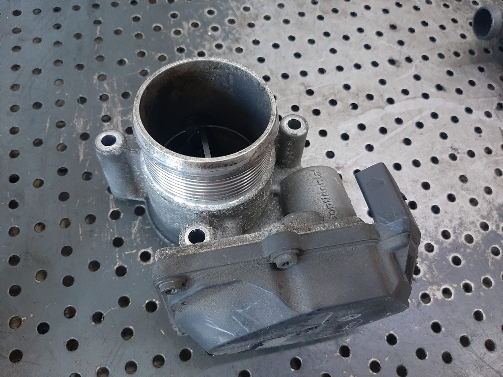 Clapeta acceleratie 1.2 tdi cfw vw polo 6r seat ibiza 5 skoda fabia 2 03l128063r