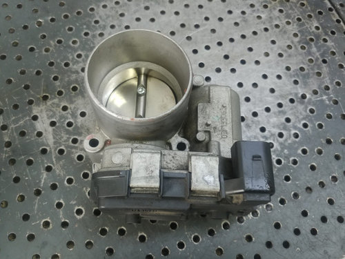 Clapeta acceleratie 1.2 tsi cbz skoda fabia 2 03f133062