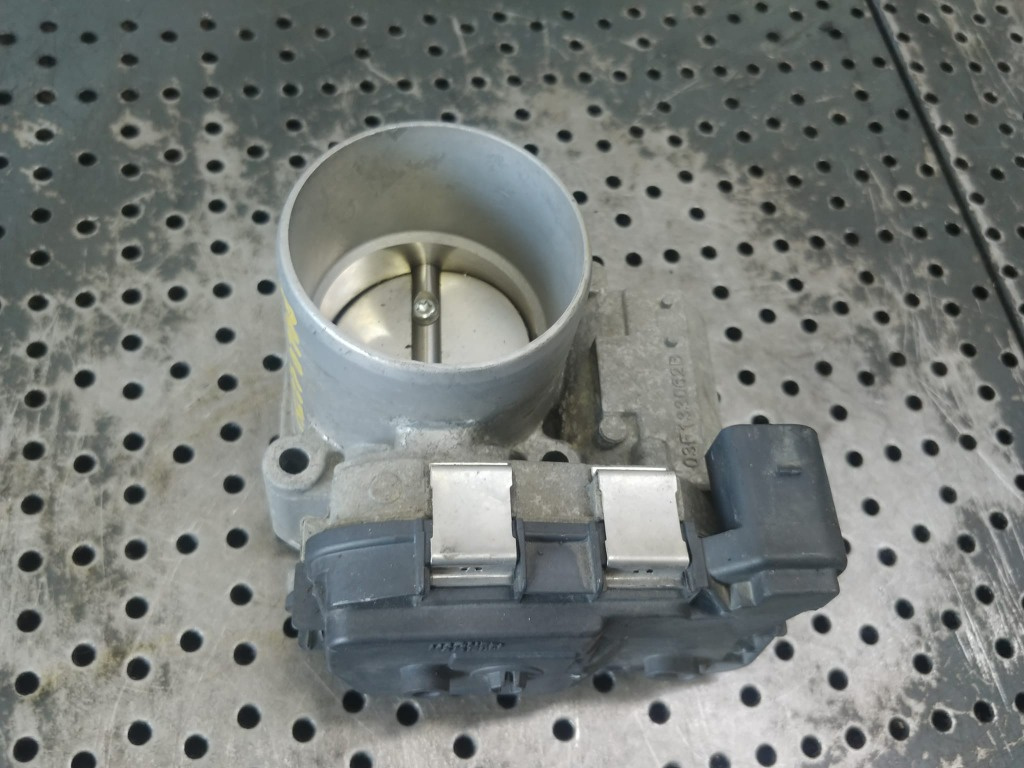 Clapeta acceleratie 1.2tsi cjz vw polo 6r skoda fabia seat ibiza 03f133062b