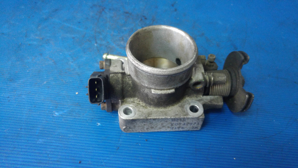 Clapeta acceleratie 1.3 b b3 mazda demio dw 1998-2003