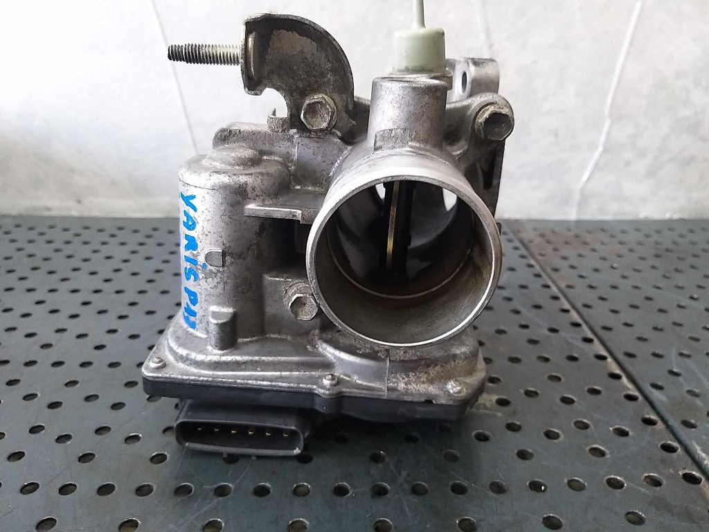 Clapeta acceleratie 1.4 d toyota yaris p13 261000n030