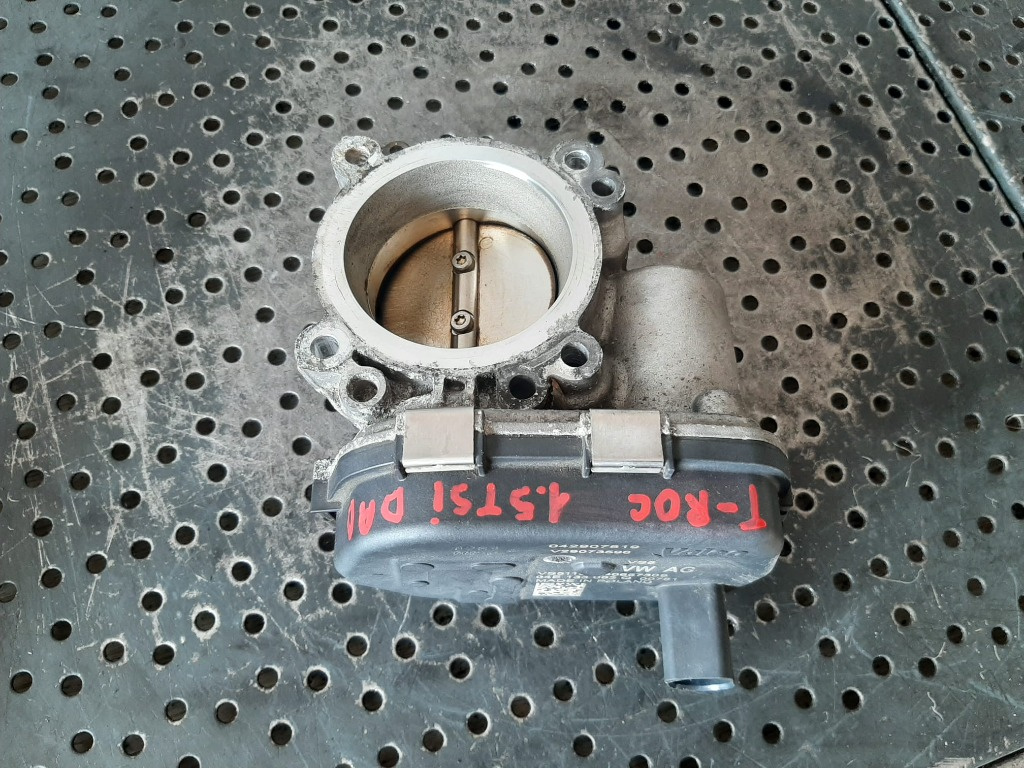 Clapeta acceleratie 1.5tsi dad vw t-roc golf 7 golf 8 skoda octavia 3 audi a3 8v 04e133062q