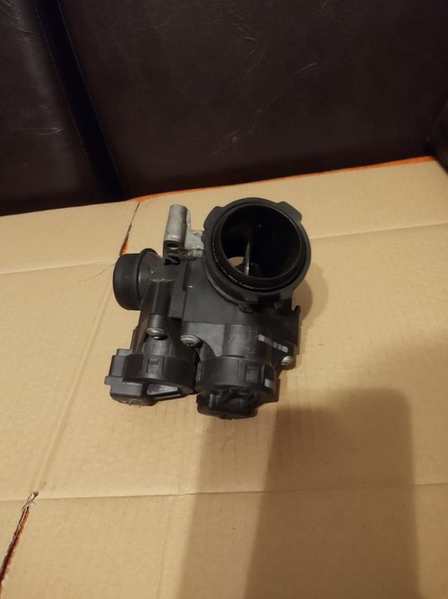 Clapeta acceleratie 1.6tdci/hdi focus2 c-max volvo Citroen Peugeot 9655971880
