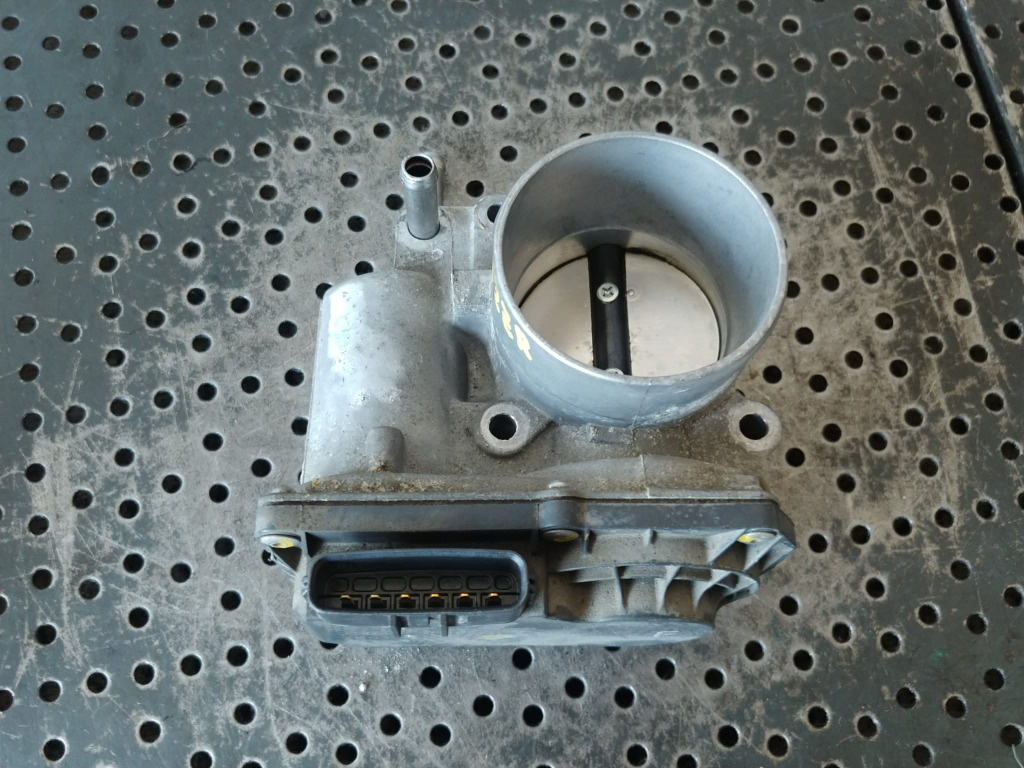 Clapeta acceleratie 1.8b hybrid x2zr x2zr-w22u toyota prius 3 22030-0t110