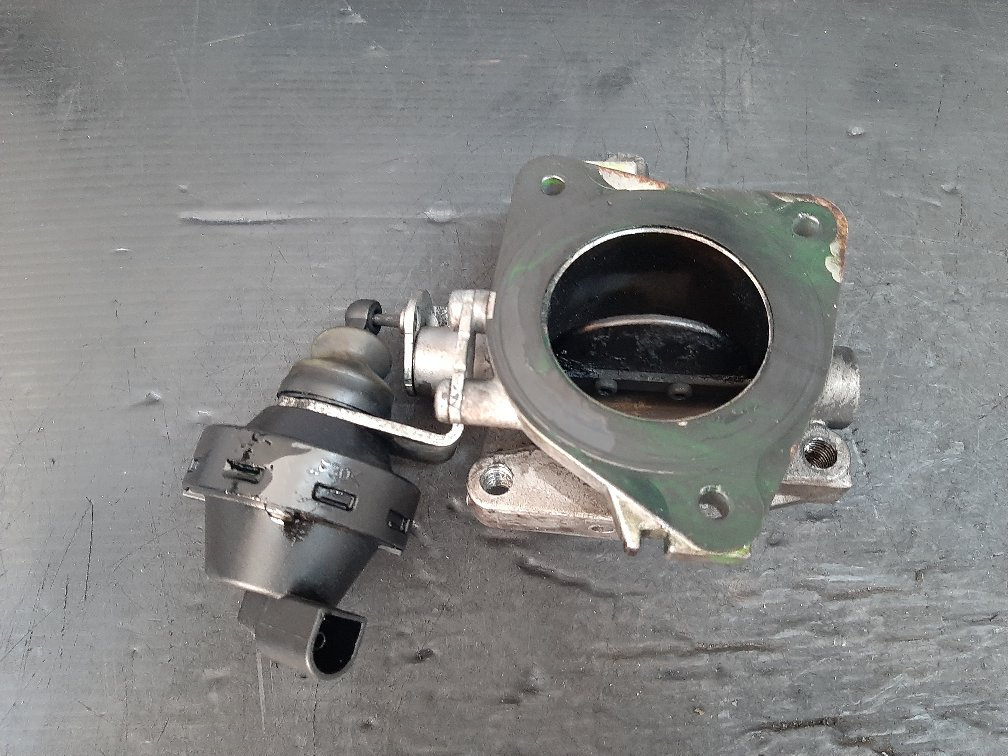 Clapeta acceleratie 1.9 jtd alfa romeo gt 147 156 fiat bravo 2 46823851