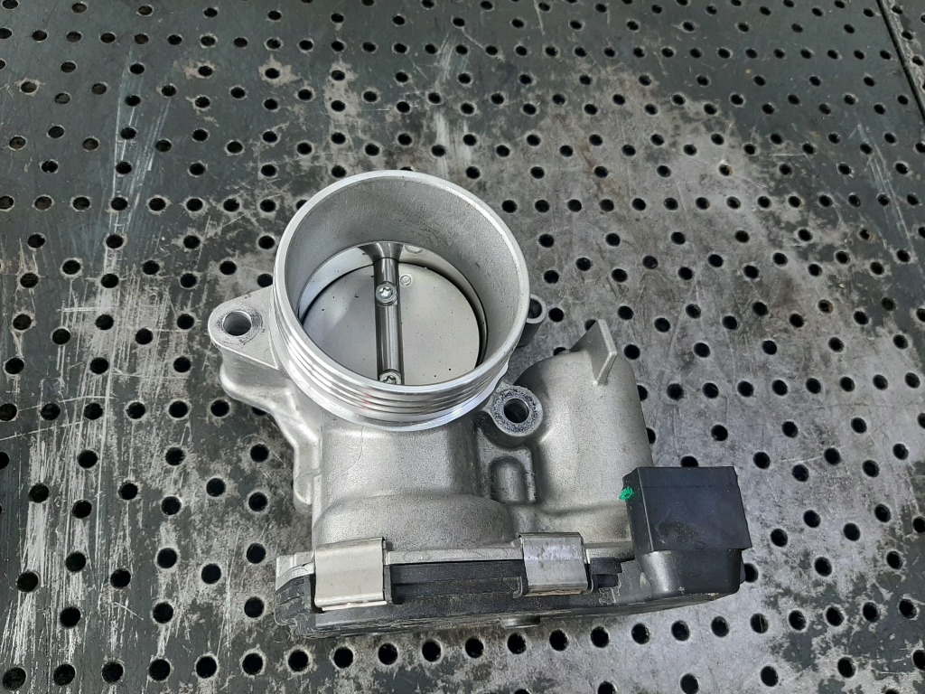 Clapeta acceleratie 15s4c 1.5b mg zs suv f01r00y118