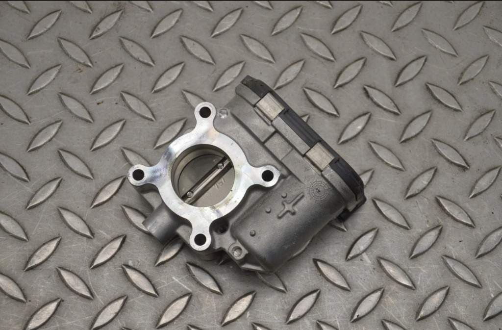 Clapeta acceleratie 161203209R Nissan Micra V 1.0 DIG-T cod motor HRA0 an fab. 2023