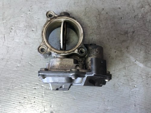 Clapeta acceleratie 2.0 d bmw seria f11 525 13547810752 10378517