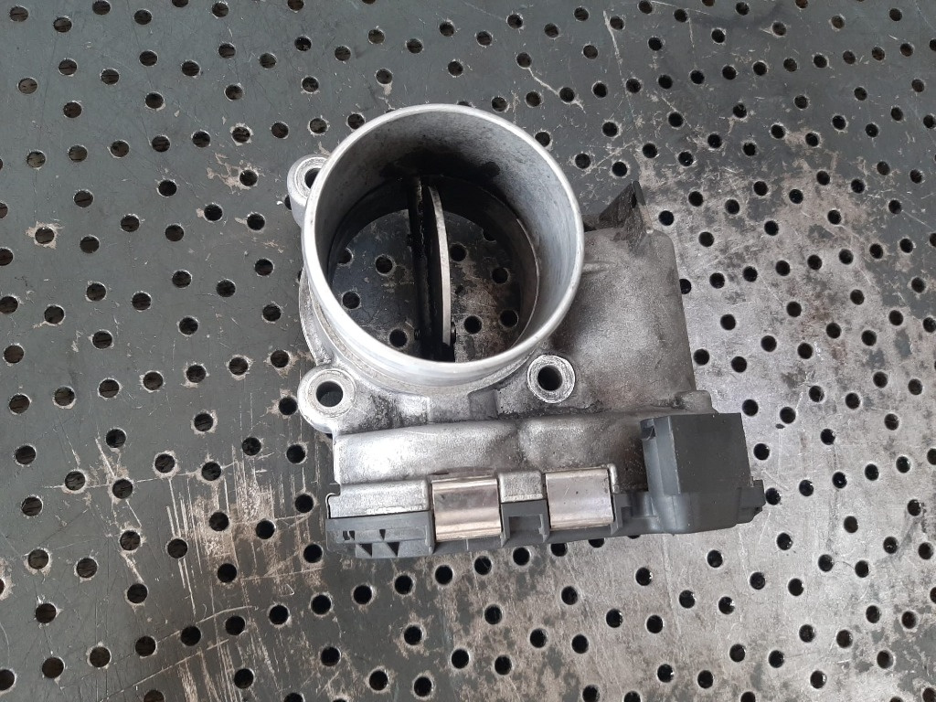 Clapeta acceleratie 2.0 d volvo c30 s40 s80 v50 v70 xc60 0280750520