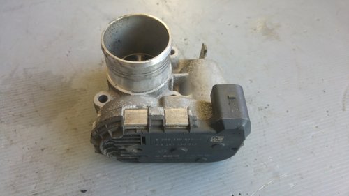 Clapeta acceleratie 2.0 dci m9r renault trafic megane laguna 3 8200330810f 8200330812 0281002681