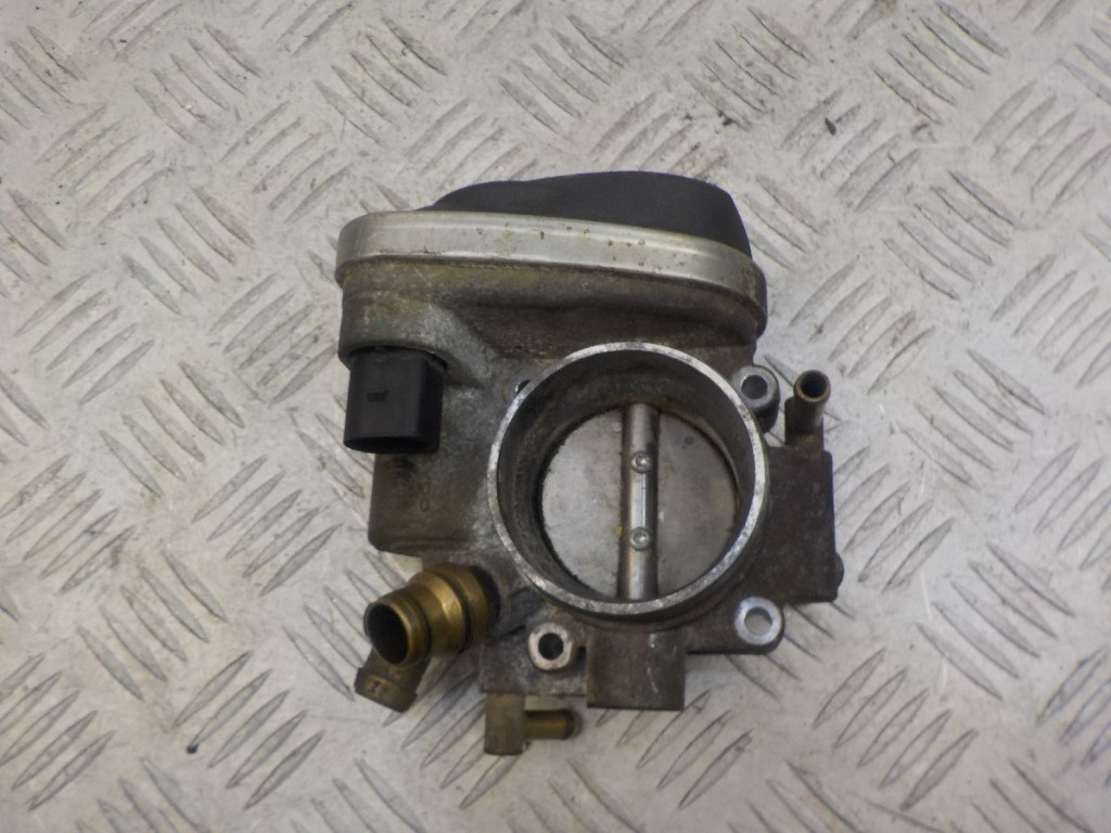 Clapeta acceleratie 55560398 Opel Zafira B 1.6 B an fab. 2008 - 2015