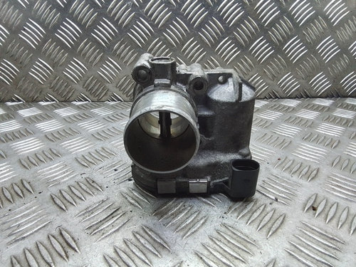 Clapeta acceleratie 8200330810-E Renault Koleos I 2.0 DCI an fab. 2008 - 2013