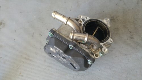 Clapeta acceleratie a3 8v a4 b8 b9 a5 a6 q5 vw golf 6 golf 7 passat touran 1.6 tdi 2.0 tdi 04l128063...