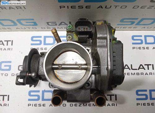 Clapeta Acceleratie Audi A4 B5 1.6 B 1997 - 2001 Cod 058133063H [M4203]