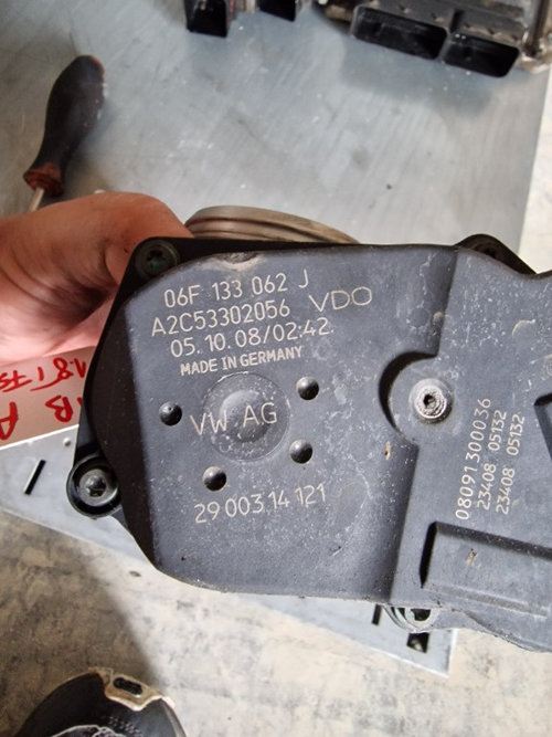 Clapeta Acceleratie Audi A4 B8 1.8TFSI CAB cod 06F133062J