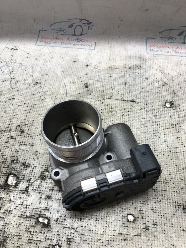 Clapeta acceleratie Audi A4 B9 2.0 Benzina 2018, 06K133062M