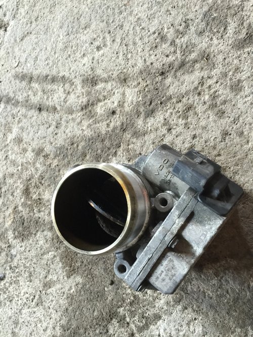 Clapeta acceleratie AUDI A6 4F 3.0 tdi 2005 2006 2007 2008