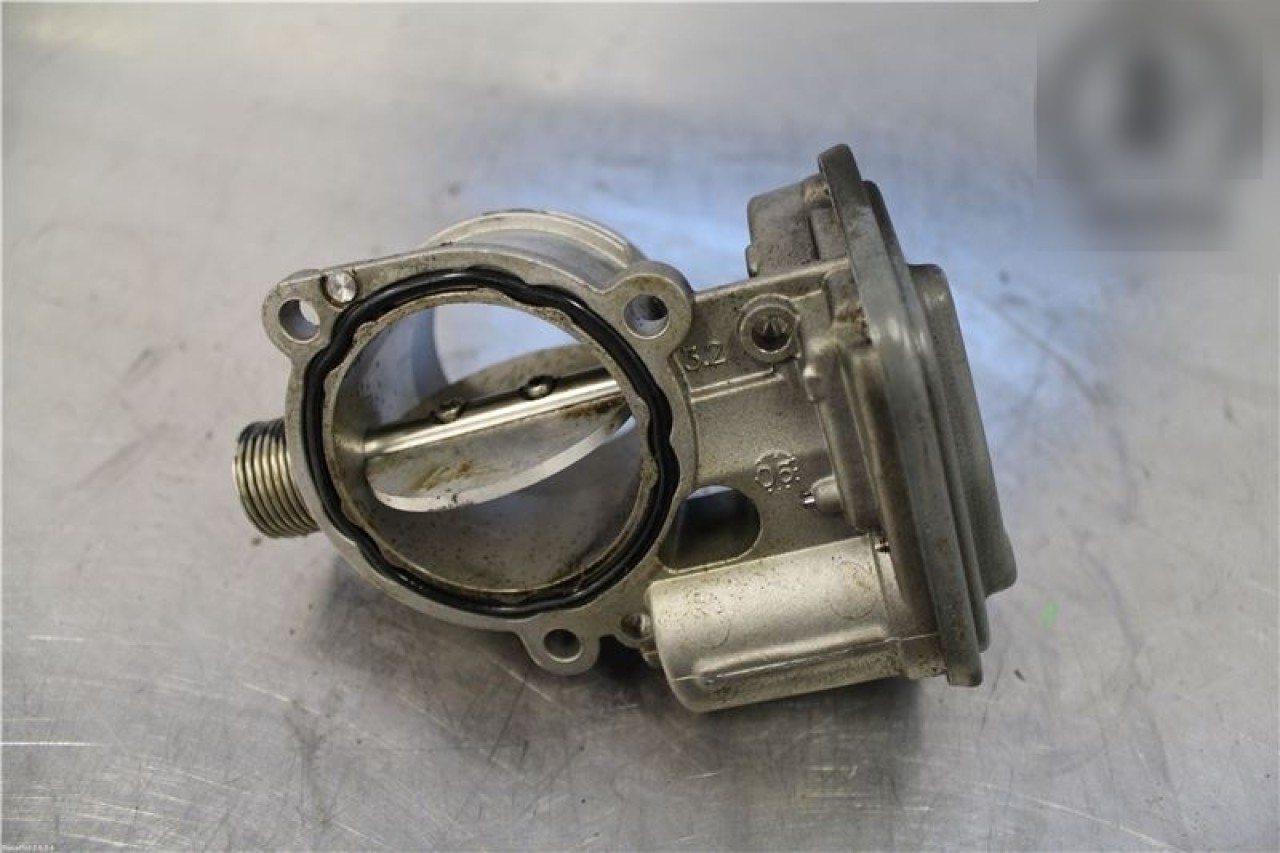 Clapeta acceleratie bmw e60 e61 535d 286 cai cod 7804384