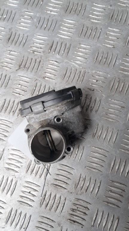 Clapeta acceleratie Citroen C4 B7 1.6 HDI cod motor 9HR / DV6C transmisie manuala an 2012 cod 967353...