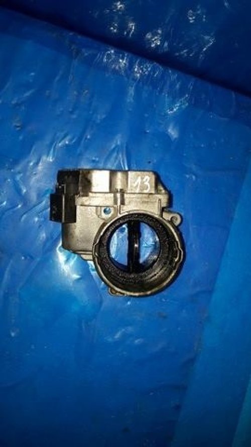 Clapeta acceleratie cod 03g128063 audi a6 4f 2.0 tdi blb bre 140 cai