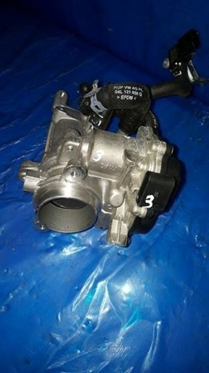 Clapeta acceleratie cod 04l128063aa vw passat b8 2.0 tdi cupa 184 cai