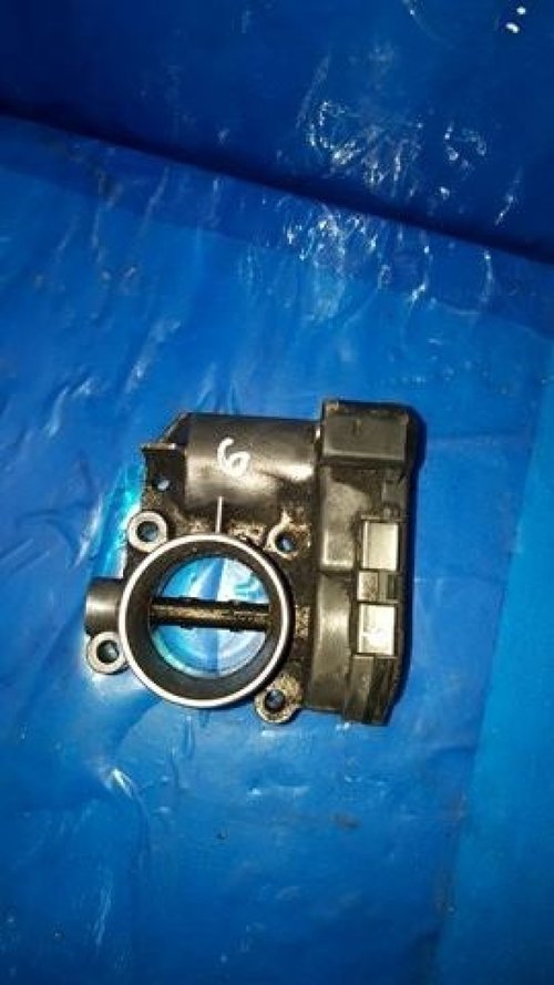 Clapeta acceleratie cod 8200330810e renault laguna III 2.0 dci m9r