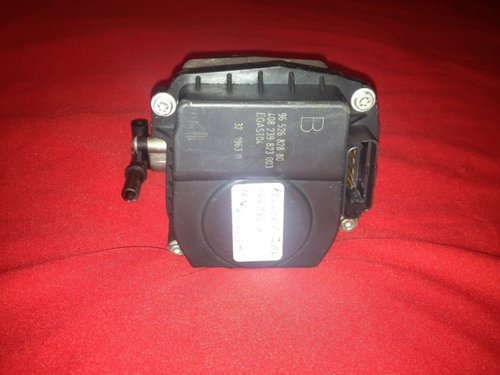 Clapeta acceleratie cod 9652682880 peugeot 407 2.0i rfn
