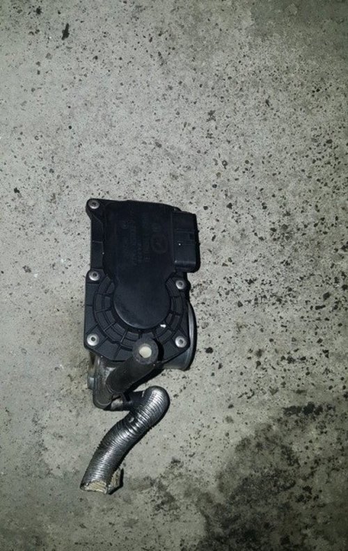 Clapeta acceleratie cod rf7j 136b0 d mazda 6 2.0 cd rf7j 143 cai