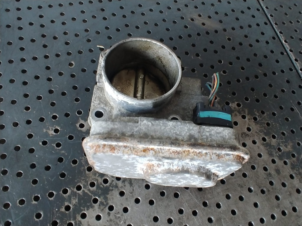 Clapeta acceleratie dodge caliber 2.0 b dupa 2006 pat5428090