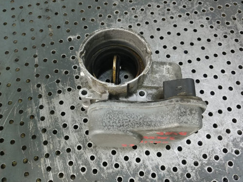 Clapeta acceleratie dodge caliber 2.0 crd bwd 03g128063b