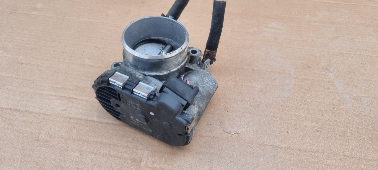 Clapeta acceleratie Hyundai Sonata 2.4 benzina 2006 2007 2008 2009