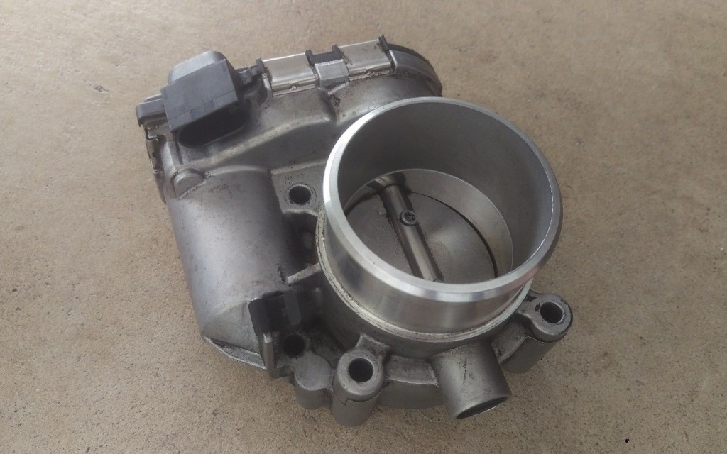 Clapeta acceleratie mercedes C class w204 c180 A2711410025