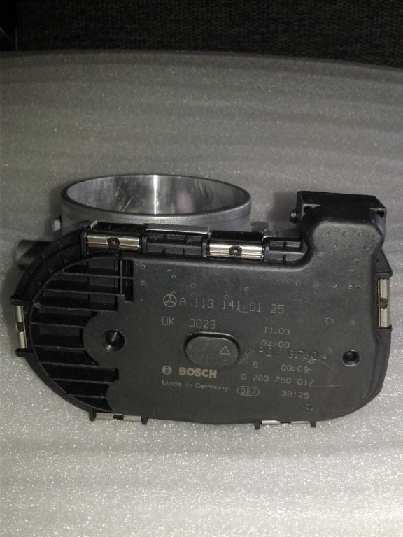 Clapeta acceleratie mercedes CLS 350 A1131410125
