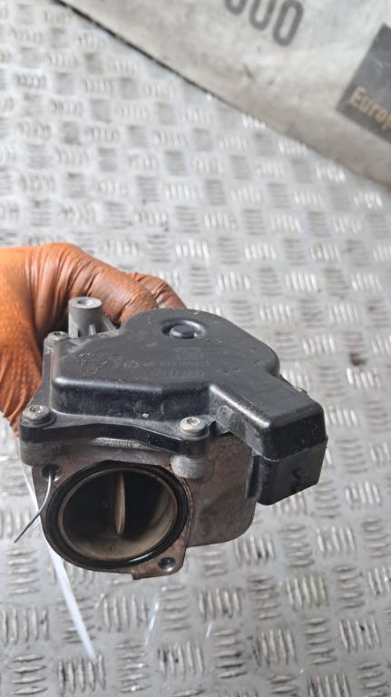 Clapeta acceleratie Nissan Qashqai j10 1.5 DCI cod motor k9k transmisie manuala 6+1 an 2012 cod 8200614985