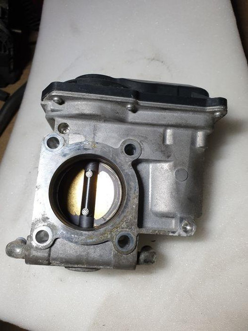 Clapeta acceleratie Opel Agila 2 2008-2014 1.0 i 996 cmc 68HP 50kW K10B