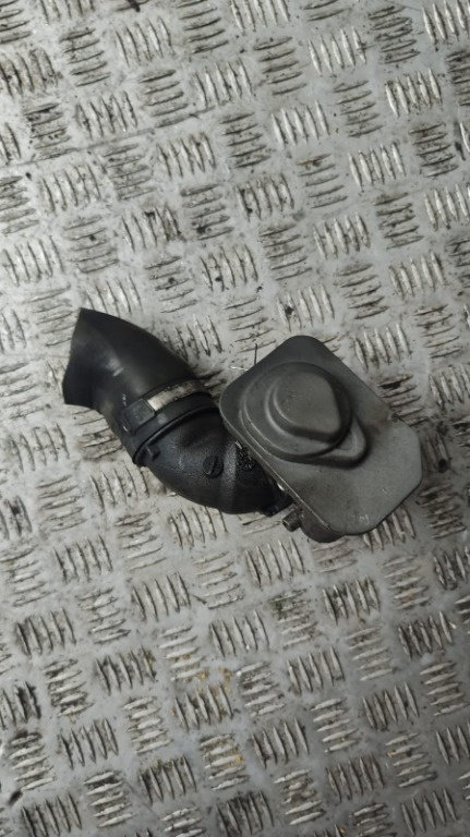 Clapeta acceleratie Opel Astra 1.7 CDTI cod motor Z17DTR an 2006 cod 8981052100