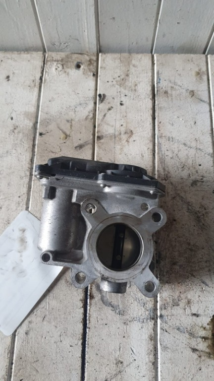 Clapeta acceleratie Renault Captur 0.9 TCE an de fabricatie 2014 euro 5