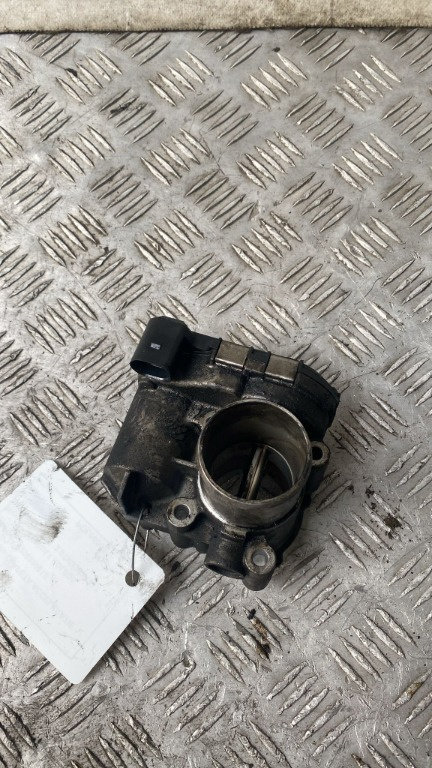 Clapeta acceleratie Renault Koleos an 2008 2.0DCI cod 8200330812