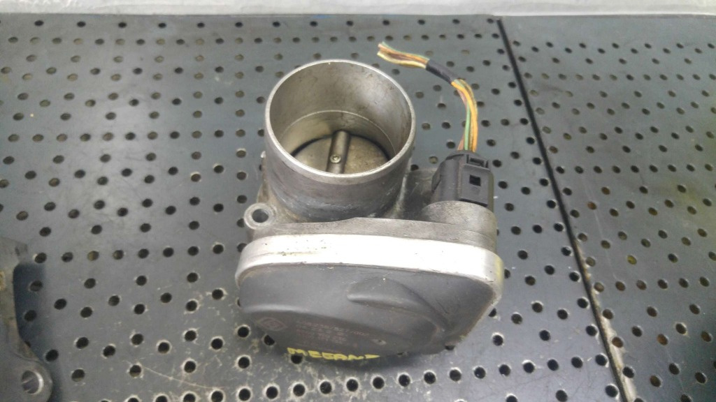 Clapeta acceleratie renault megane 2 scenic clio 3 1.6 b 8200190230