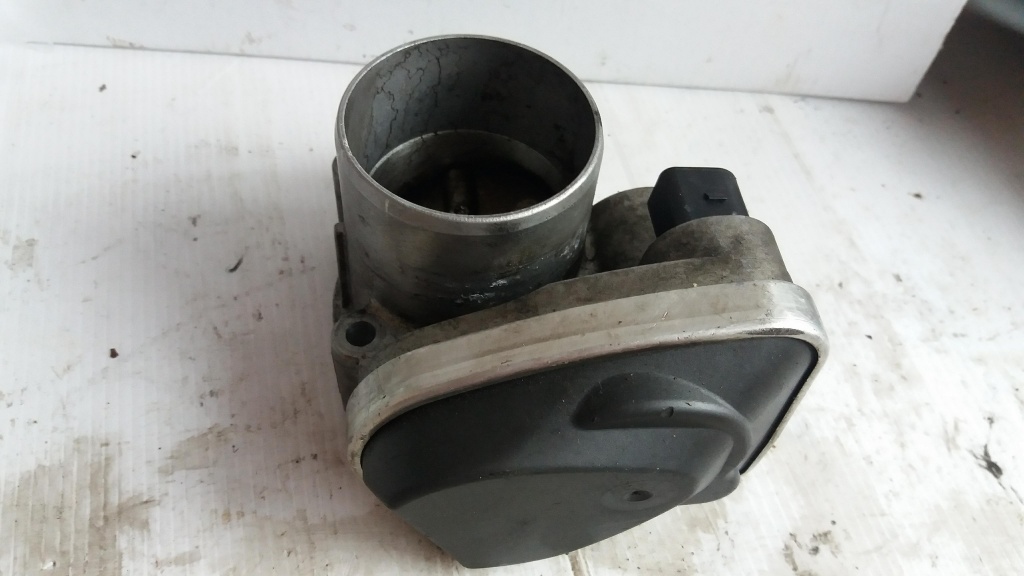 Clapeta acceleratie renault megane 3 scenic clio 3 1.6 b 8200190230