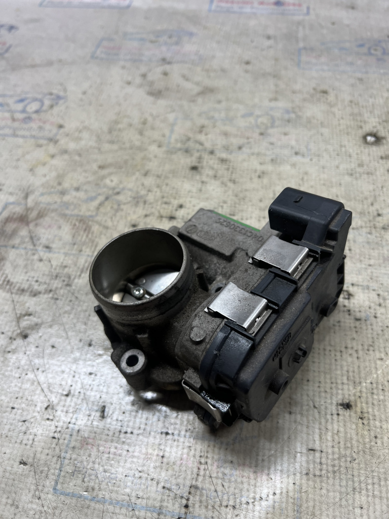 Clapeta acceleratie Skoda Karoq 1.0 Benzina 2018, 04C133062C